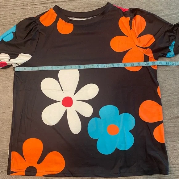 Retro Floral Print T-Shirt New in Packaging - Picture 3 of 9